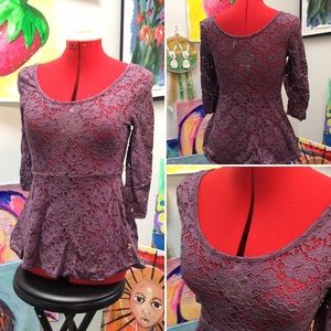 Lace peplum stretch blouse, dusty lavender